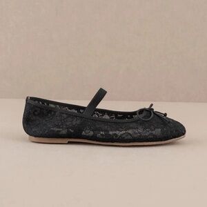 Black Lace Ballet Flat